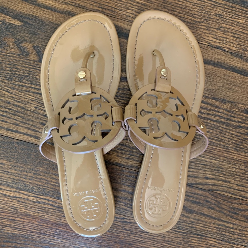 Tory Burch Sandals - tan patent leather
